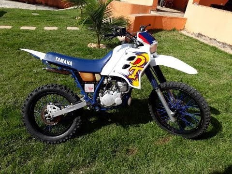 Guerreira das trilhas DT 200R - YouTube