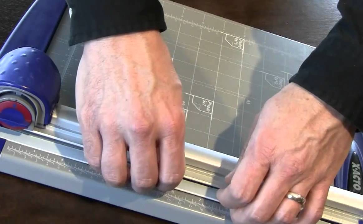 How to Replace Cutting Strip on XACTO® Rotary Trimmer YouTube