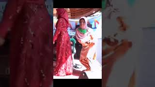 nenek siapa nih?storywa joget #joget #neneknenek #tiktok #storywa #ngakak #viral #fyp #shortoniphone