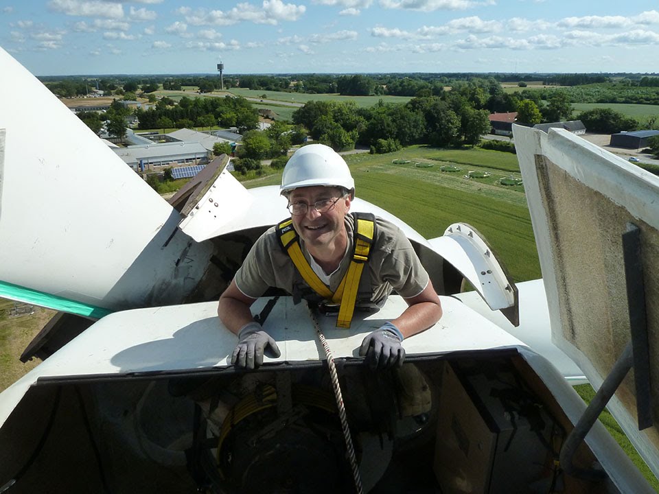 Predictive structural health monitoring of wind turbine blades – Brüel ...