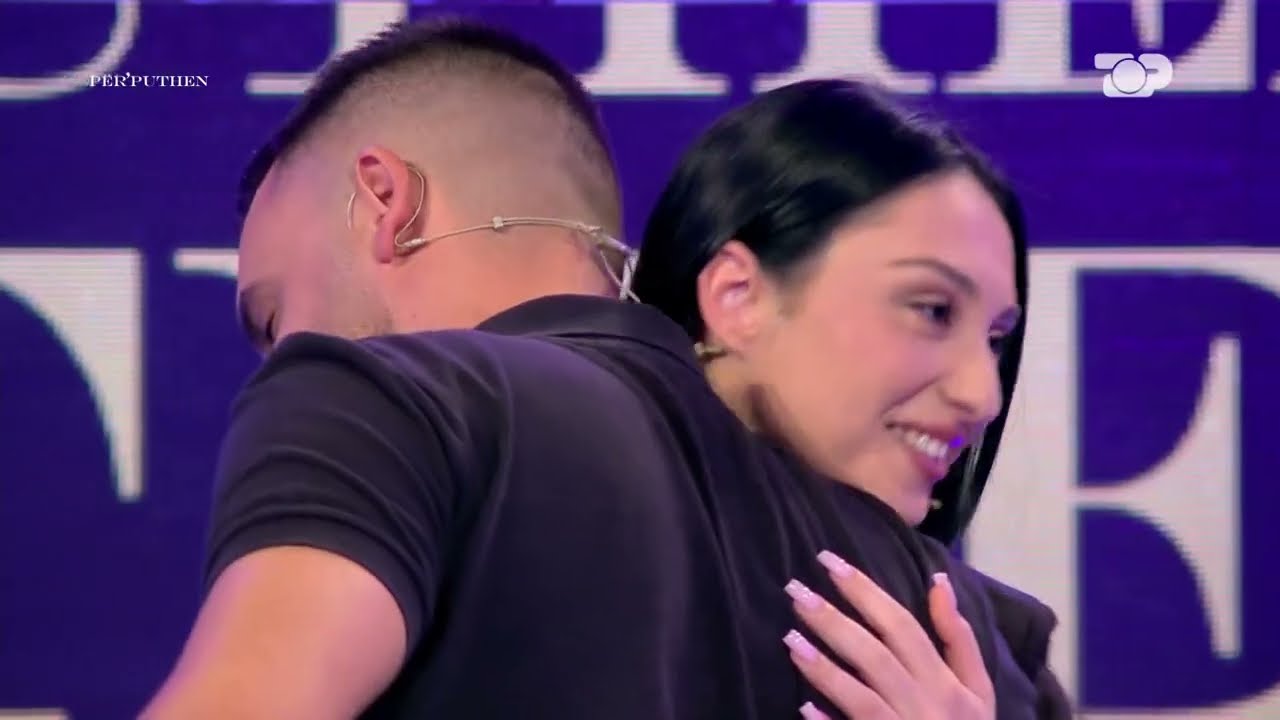 Keijsi pas përballjes me Stelinën: “Zhduku!”/Laerti pajton dyshen, përqafime dhe puthje në studio