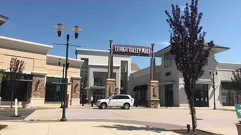Lehigh Valley Mall In Whitehall Township, PA | A Massive, Diverse Mall | Life With Todd