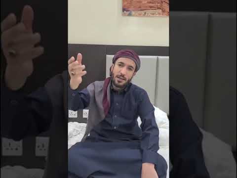 القارئ اليمني محمد الفقيه يكشف اسباب الاخطاء الجسيمة التي ظهرت في قراءته وكارثة الاستوديو في صنعاء