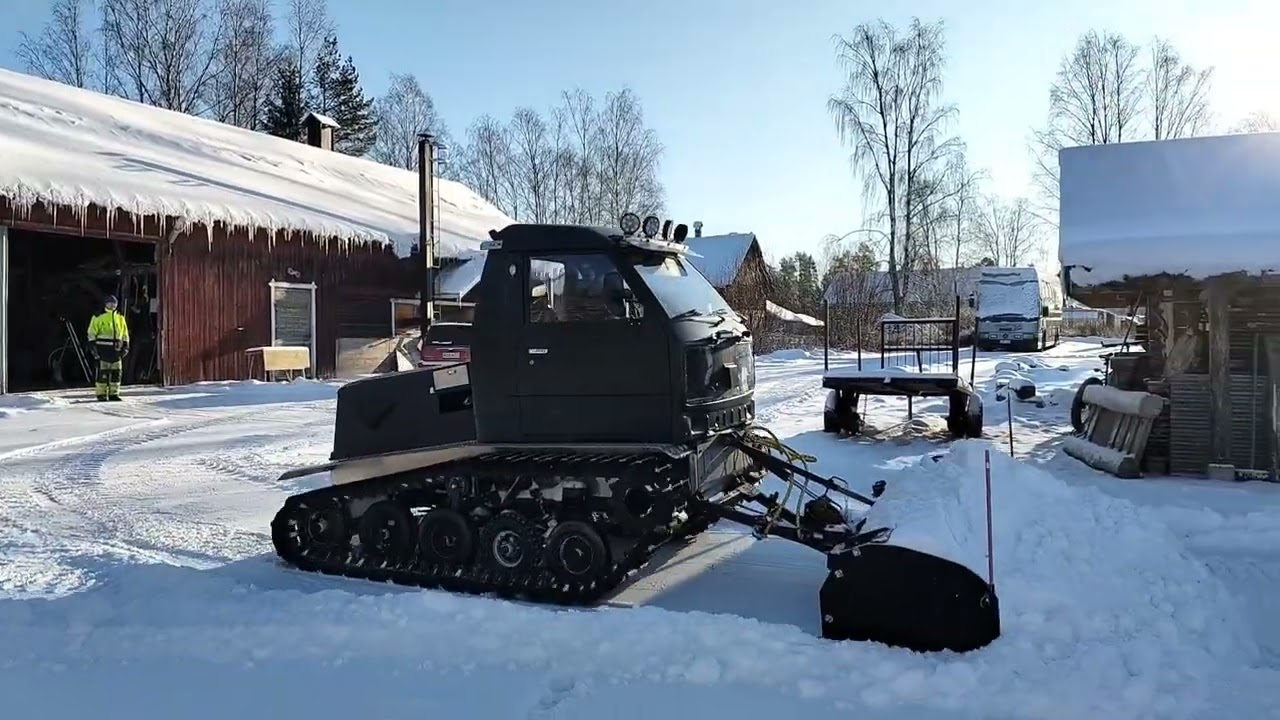 Talven ensimmäiset lumityöt telahärvelillä