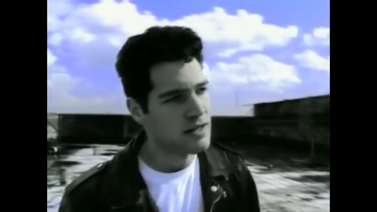 Jonathan mp3. Музыка fred. Jonathan mp3. Джонатан йонг. Певец джонатан.