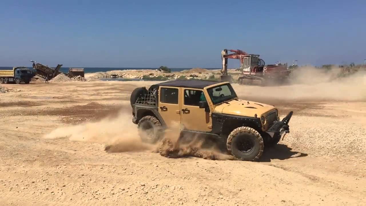 Jeep Wrangler RUBICON - Drifting - YouTube