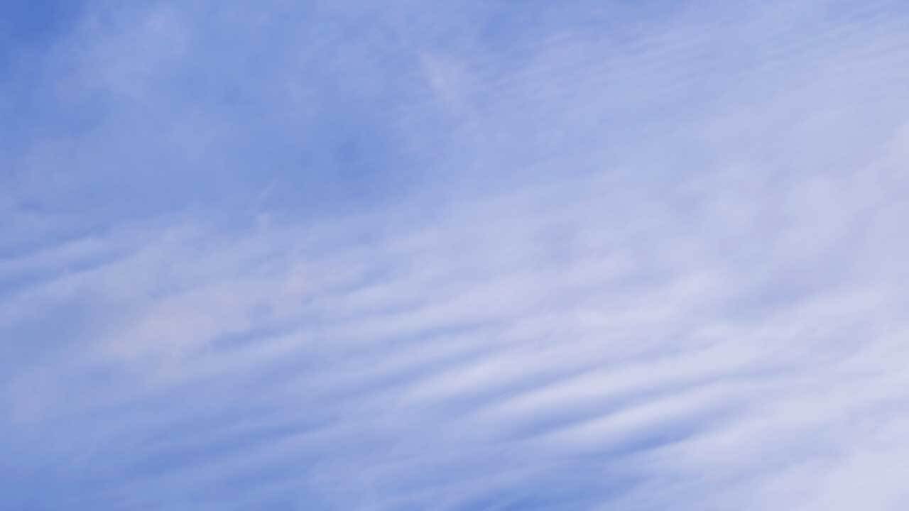 Sunny start before clouds return throughout the day - YouTube