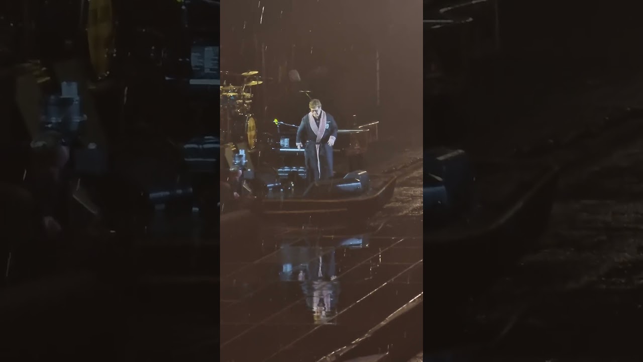 Watch Elton John - Leaving stage for last time in Sydney (LIVE) - Allianz Stadium - Sydney - 18 Jan 2023 on YouTube Watch Elton John - Leaving stage for last time in Sydney (LIVE) - Allianz Stadium - Sydney - 18 Jan 2023 on YouTube