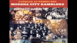 Video thumbnail of "Modena City Ramblers - Macondo Express (Live) - L'Italia ai tempi dei Modena City Ramblers"