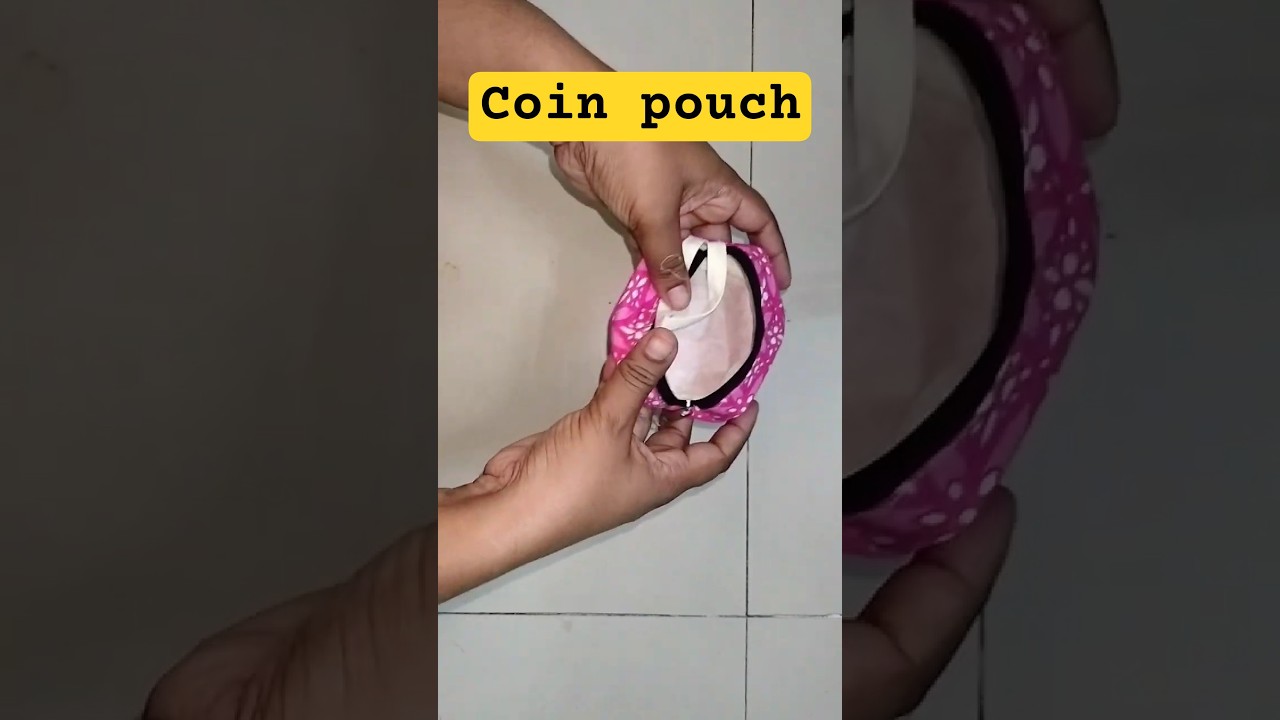 Just one fold ✂️ Coin pouch making/ Zipper pouch cutting and stitching/ bag kaise banate hai 