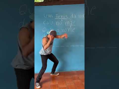 Um Tenis da