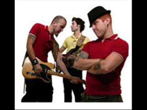 Athena - Hatasız Kul Olmaz mp3 indir