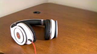 Beats By Dre Studio Review(, 2010-10-13T22:45:40.000Z)