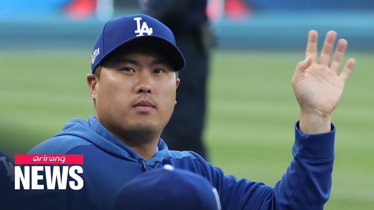 Blue Jays pitcher Ryu is the star of many entertaining Korean commercials