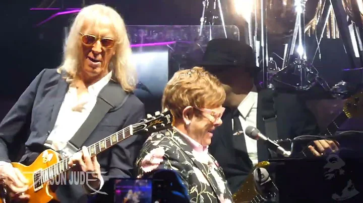 Elton John - Saturday Night's Alright For Fighting [HD] LIVE 12/12/18