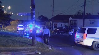 New Orleans police seek witnesses, cell phone video after gunfire during parade kills 2