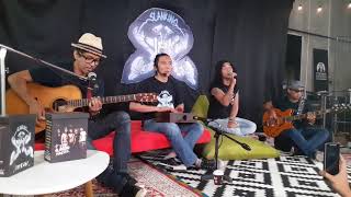 BERCINTA DISORGA - SLANK