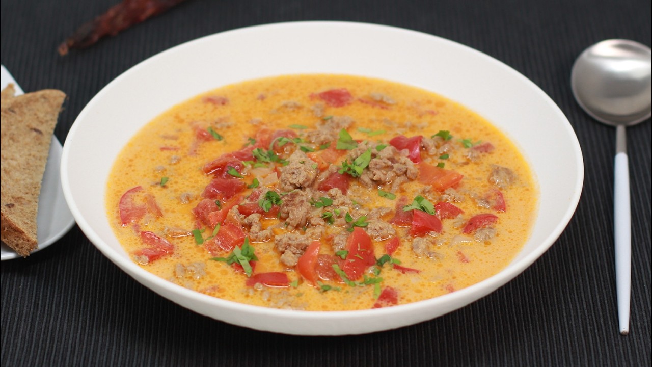 Hackfleisch-Käse-Suppe – cremig, herzhaft & in 30 Minuten fertig!