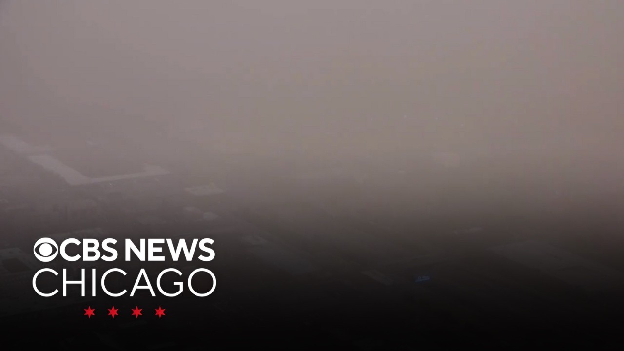 Rare dust storm warning for Chicago area from gusty storms - YouTube