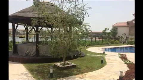 5BR Mansion with Full Lake View in Jumeirah Islands