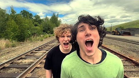 ROBOT MONSTER - ABOUT TO GET REAL (Official Video)