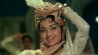 sona Le Ja Re Chandi Le Ja Re beautiful Asha Parikh  Mera Gao Mera Desh dharmendra ashaparekh