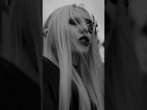 KHORUMI VIDEOCLIP OUT