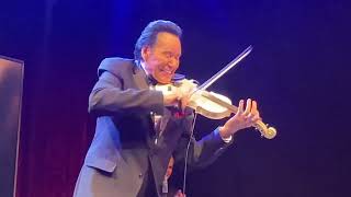 Wayne Newton Playing the fiddle