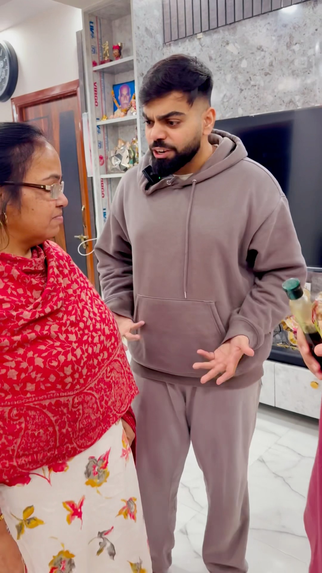 Gaurav mai lagaya magic tel #shorts #gauravaroravlogs #youtubeshorts