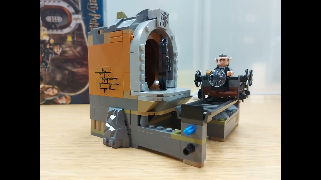 40598 Harry Potter - Gringotts Vault，LEGO，212pcs，13×13×12cm