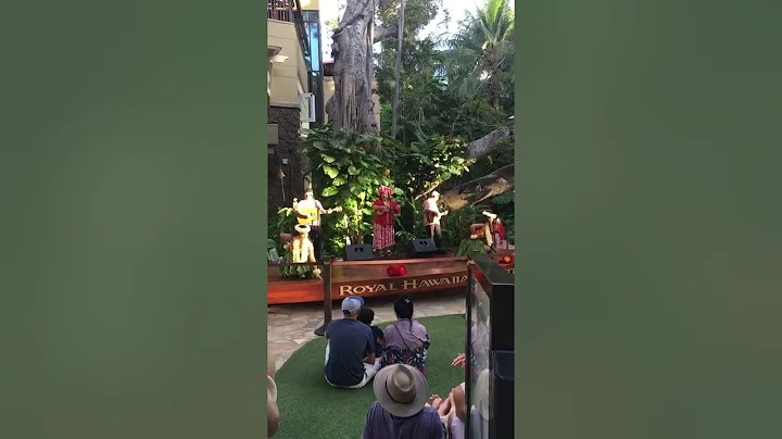 Royal Hawaiian Center Hula Show 02242022