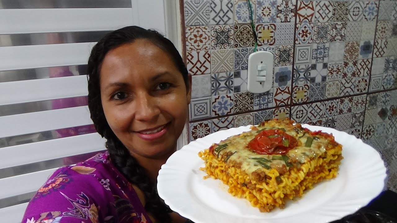 LASANHA DE MIOJO PRA COMER GOSTOSO QUE NEM PINTO NO LIXO!