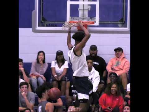 Inboud Pass To HIMSELF For a DUNK😎 | #shorts