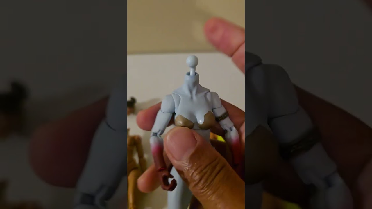 Boss FIGHT Studio vs Romankey x Cowl customizing/kit bashing comparison