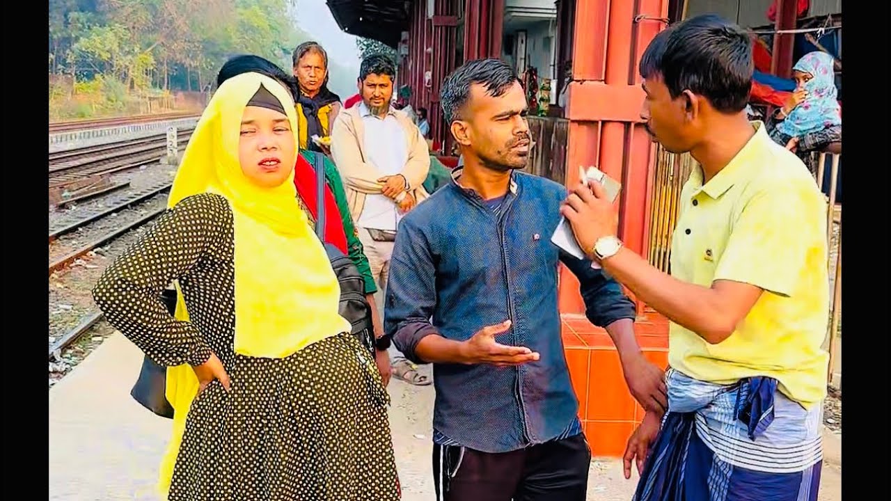 গ'র্ভ'ব'তী বউ কে রাস্তায় জু'তা পিটা করলো স্বামী অতঃপর যা ঘটলো 