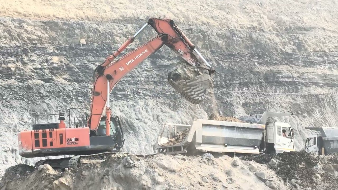 TATA Hitachi zaxis 470 Eicher dumper loading point coal mines 