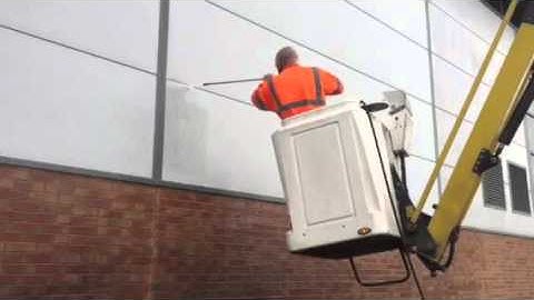 Cladding Cleaning by Task-it