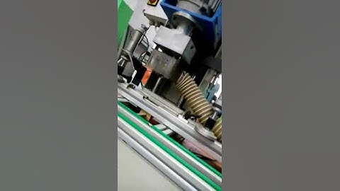 Video Сверлильный станок под петли UNIHOLZ Mini Junior 1