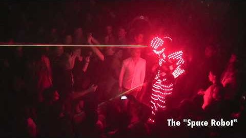 David Guetta & Afrojack - Louder than words