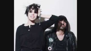 Violent Dreams - Crystal Castles