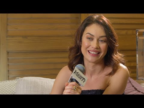 Video: Olga Kurylenko Čistá hodnota