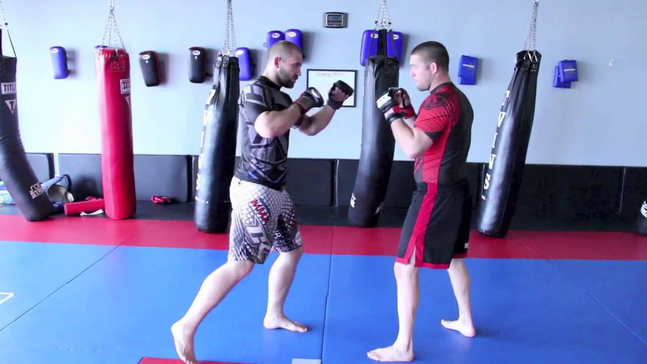 Muay Thai combo (video 1/3) - YouTube