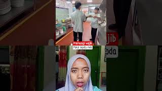 antar makanan pakai sepatu roda #funny #remix #shortvideo #trending #duet #lucu