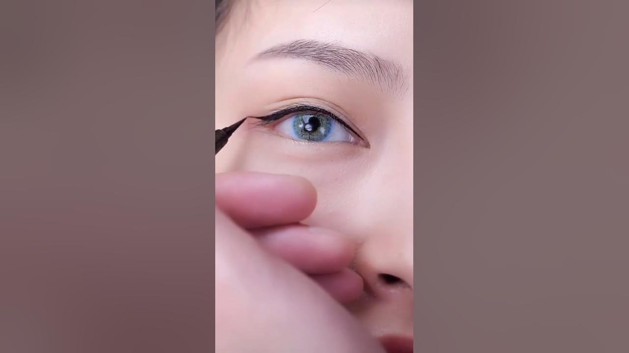 Perfect Arrow/Eyeliner tutorial/ makeup eyemakeup eyeliner lipstick