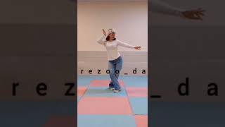 رقص کامل رو میتونید توی پیج Arezoo_dance ببینید اهنگ دیشب پریشب هوروش بند