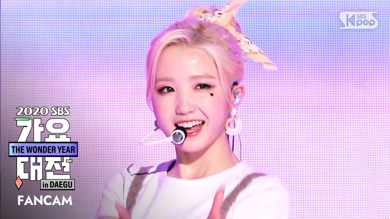 ヒトミ「페스티벌 (Festival)」公式Fancamのサムネイル