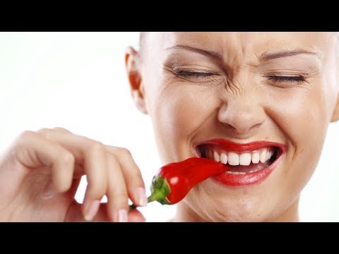 Видео: Как кайенский перец помогает вам похудеть?