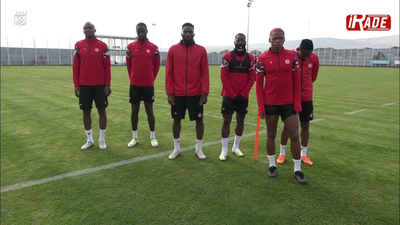 Sivasspor’dan Atatürk İçin 1 Dakikalık Saygı Duruşu