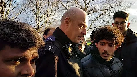 Speakers Corner/Arul Chats with Muslims about Muhammad/all he gets is Physical Threats/Police called