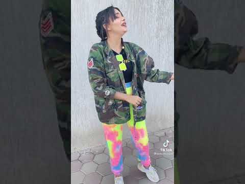 يامالي عليا انظري ماشاءالله صوتها يجنن 